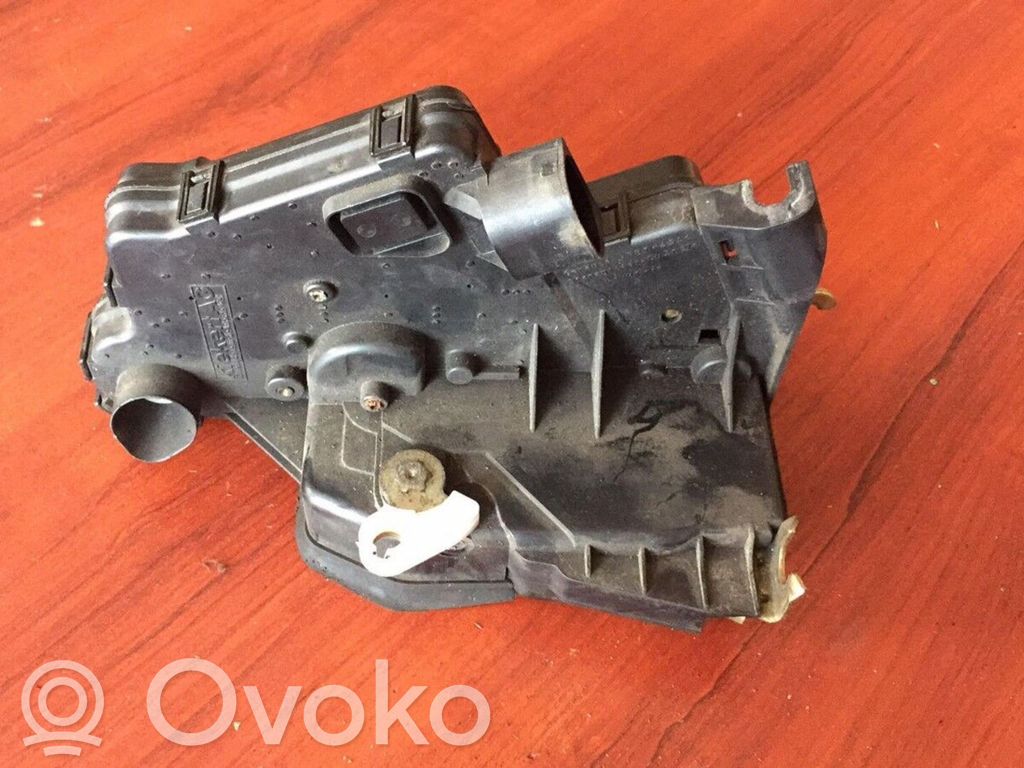 BMW 3 E46 Front door lock 