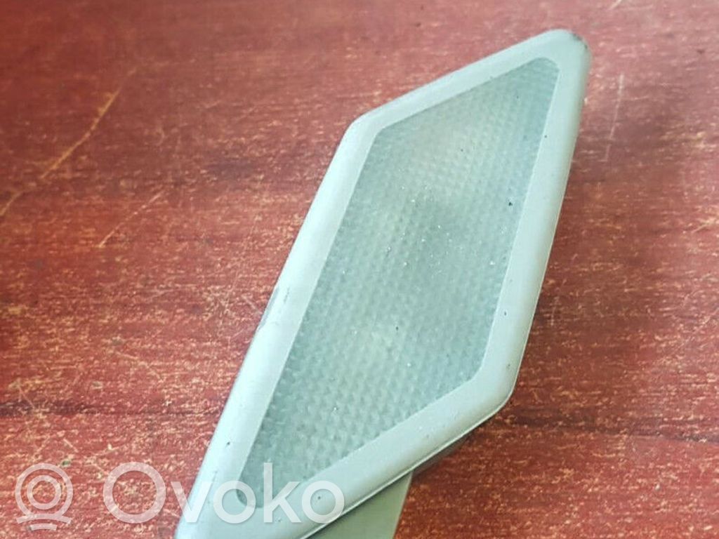 BMW 3 E36 Luz del asiento trasero 