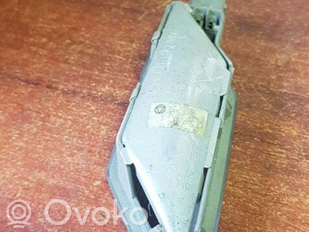 BMW 3 E36 Luz del asiento trasero 