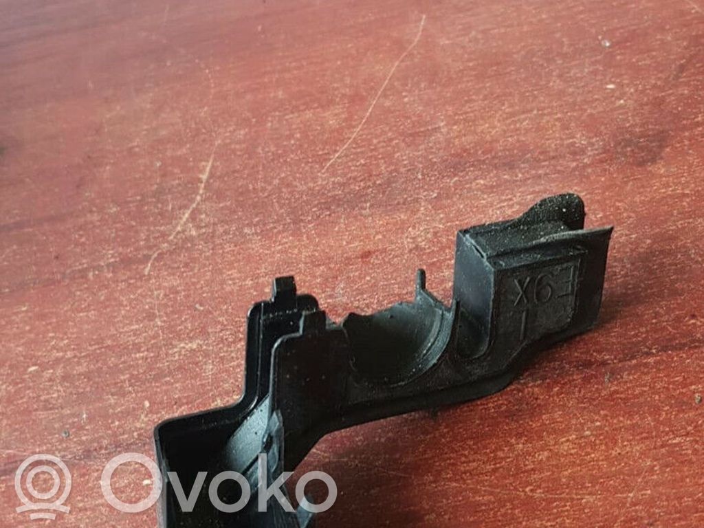 BMW 3 E90 E91 Engine compartment rubber 