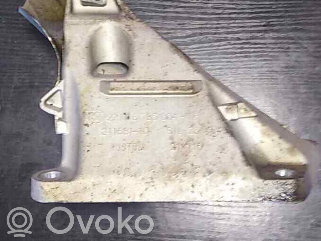 BMW 3 E90 E91 Engine mounting bracket 