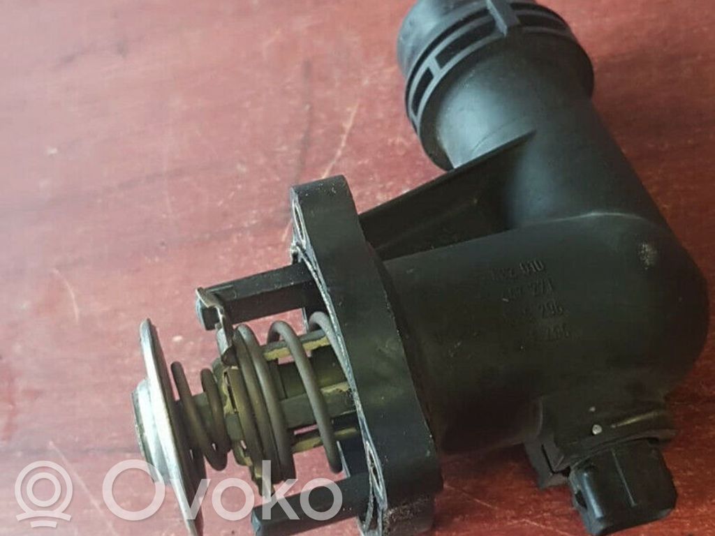 BMW 3 E46 Termostato korpusas 