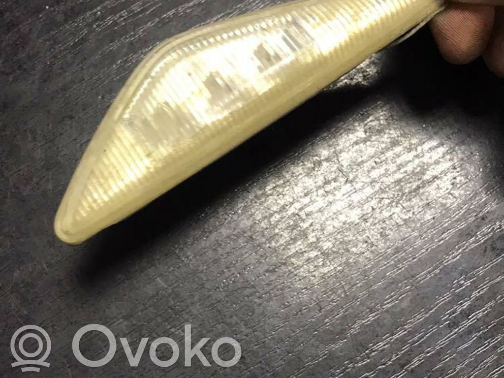 BMW 3 E46 Front fender indicator light 