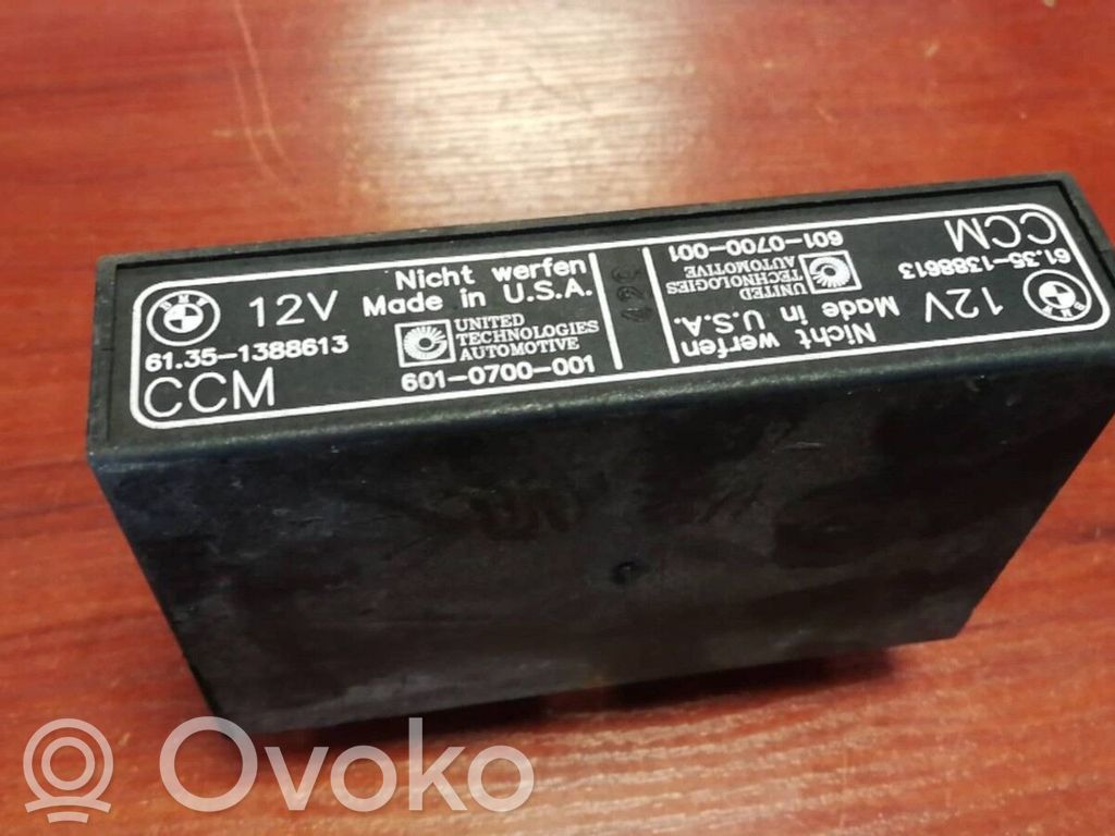 BMW 7 E32 Komforto modulis 
