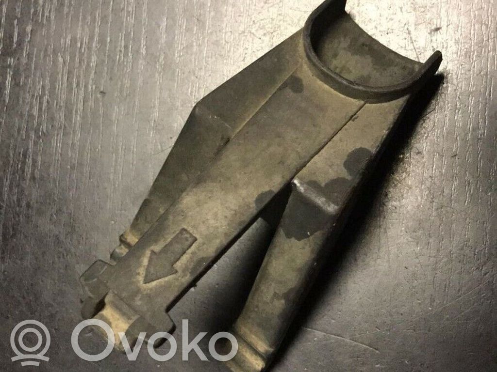 BMW 7 E32 Support, suspension du moteur 
