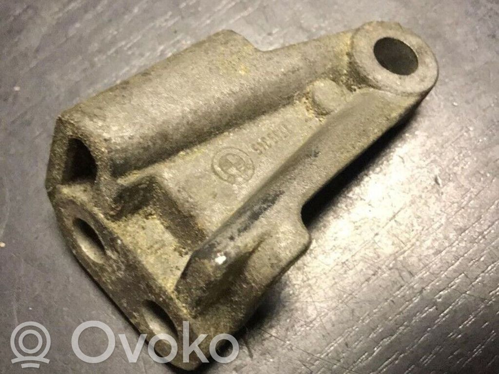 BMW 3 E46 Engine mounting bracket 
