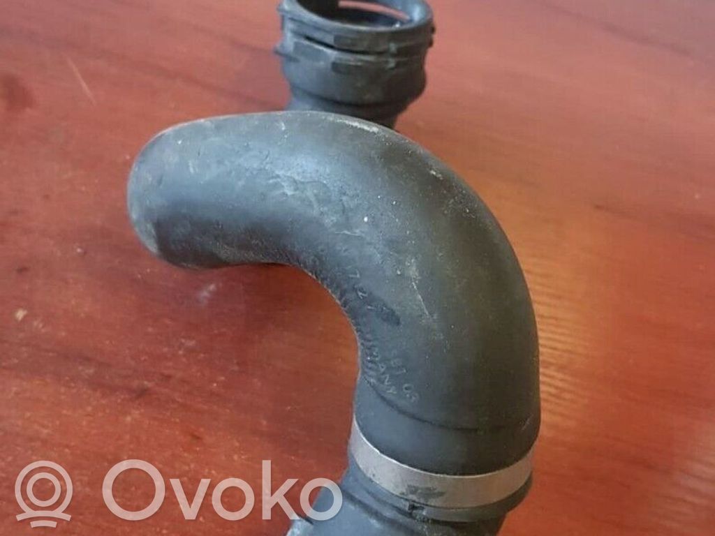 BMW 1 E81 E87 Engine coolant pipe/hose 
