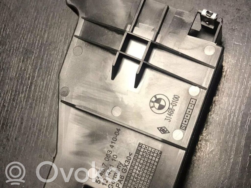 BMW 5 E60 E61 Cup holder 