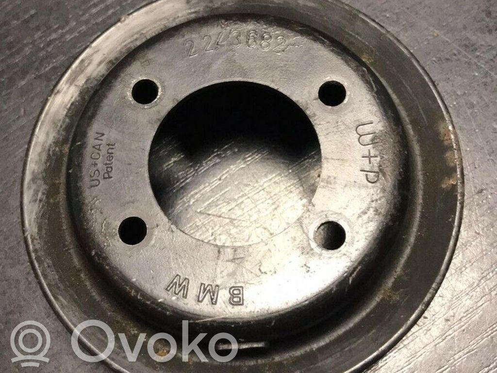 BMW 5 E34 Water pump pulley 