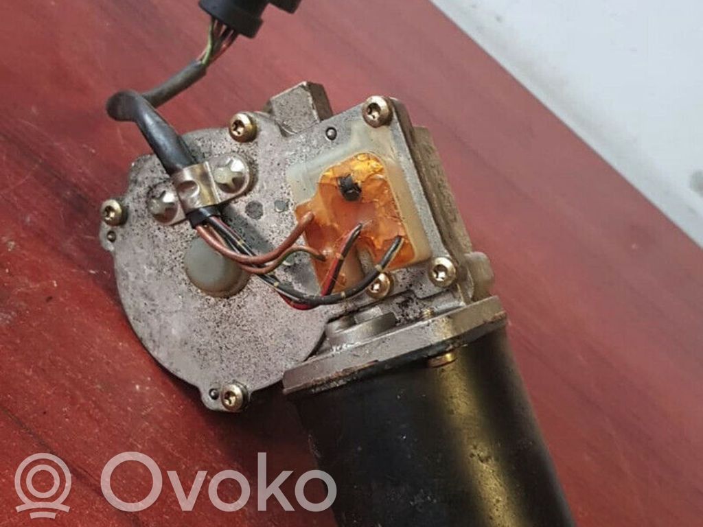 BMW 5 E34 Двигатель стеклоочистителей 