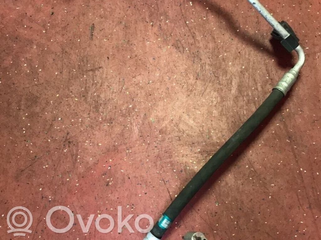 BMW 1 E81 E87 Air conditioning (A/C) pipe/hose 
