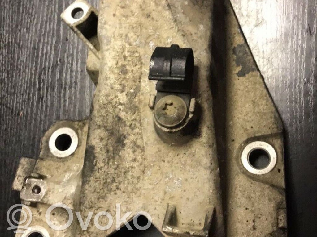 BMW 1 E81 E87 Engine mounting bracket 