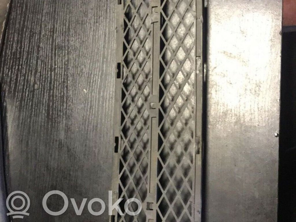 BMW 3 E90 E91 Front bumper lower grill 