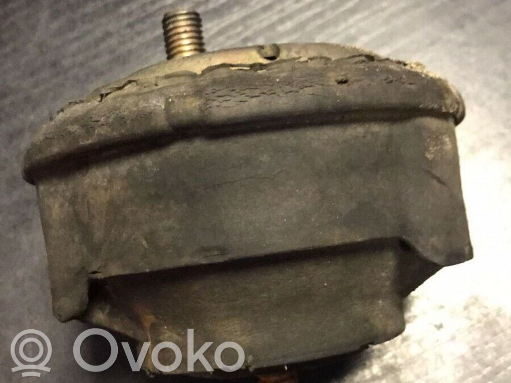 BMW 3 E46 Engine mount bracket 