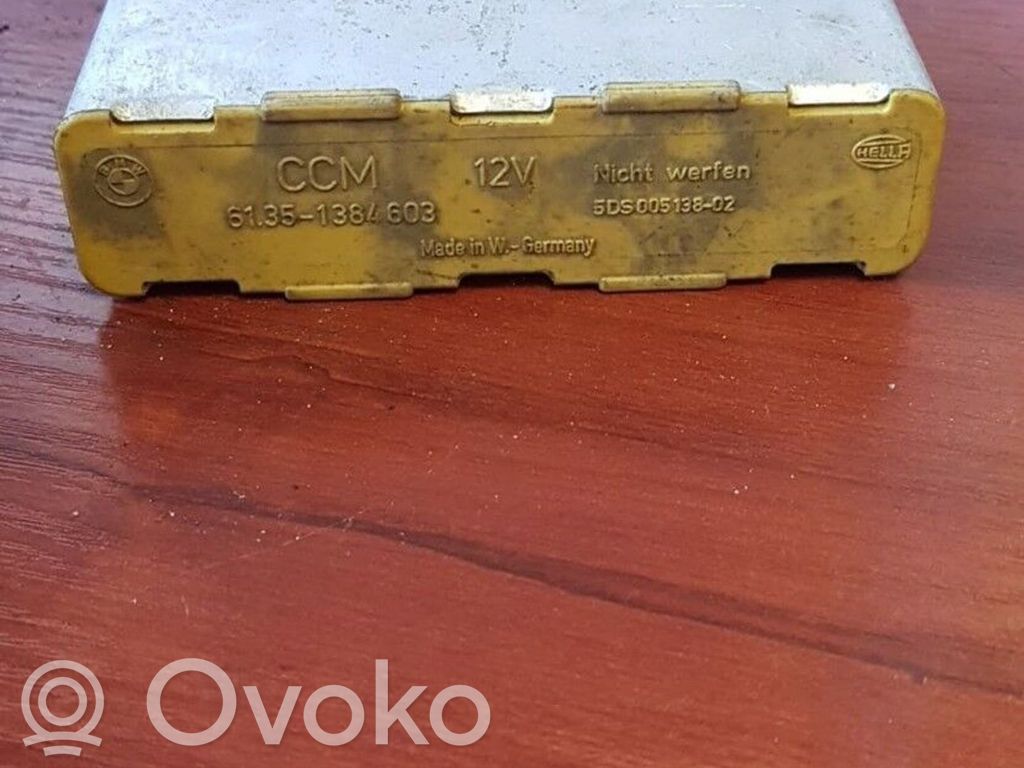 BMW 5 E34 Komforto modulis 