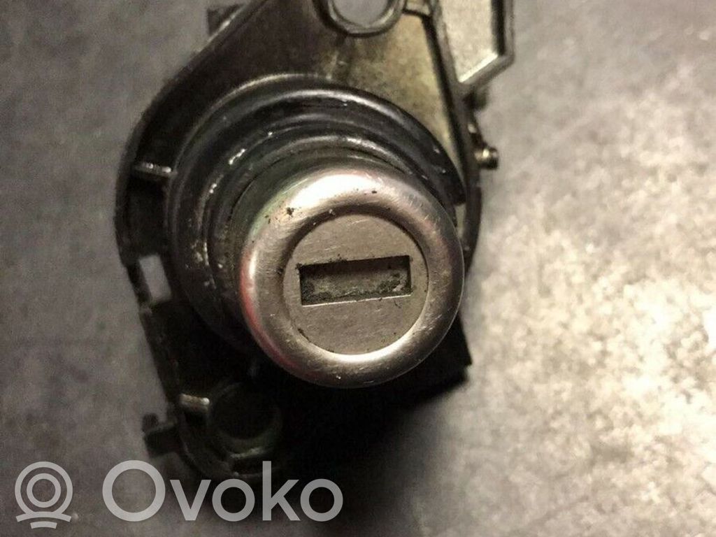 BMW 5 E34 Tailgate/trunk/boot lock/catch/latch 