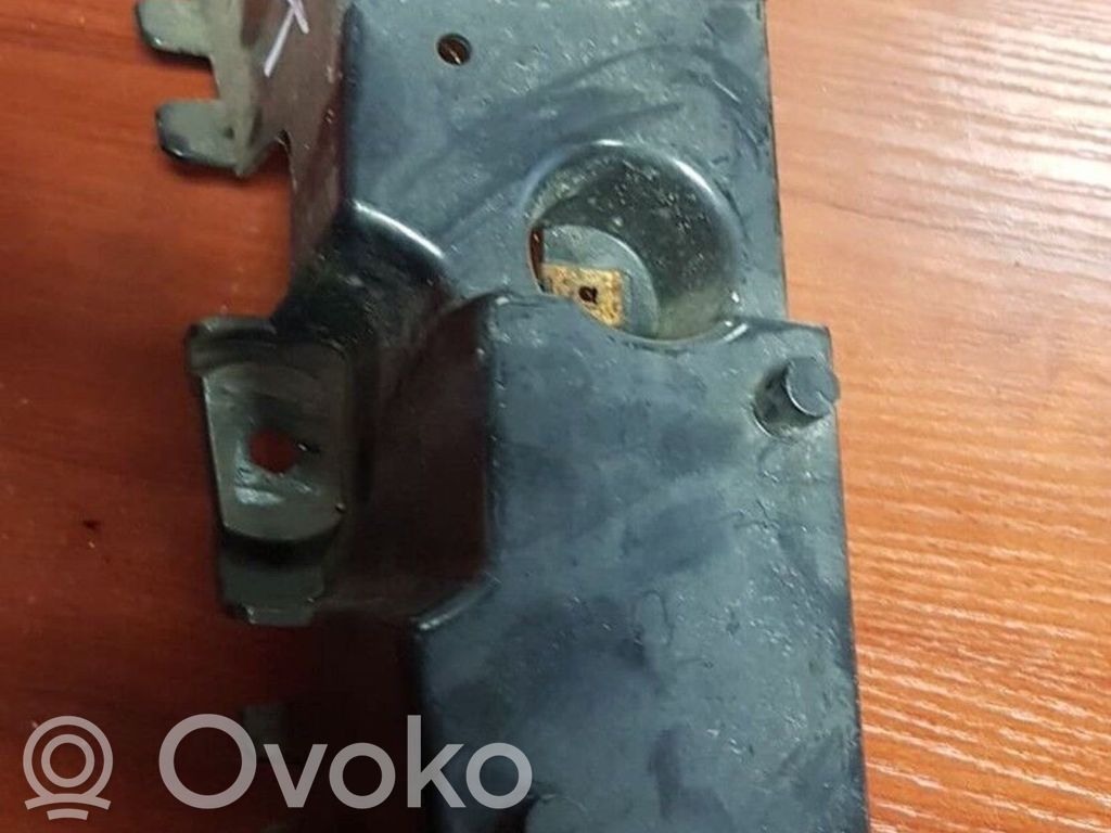 BMW X3 E83 Rear bumper mounting bracket 