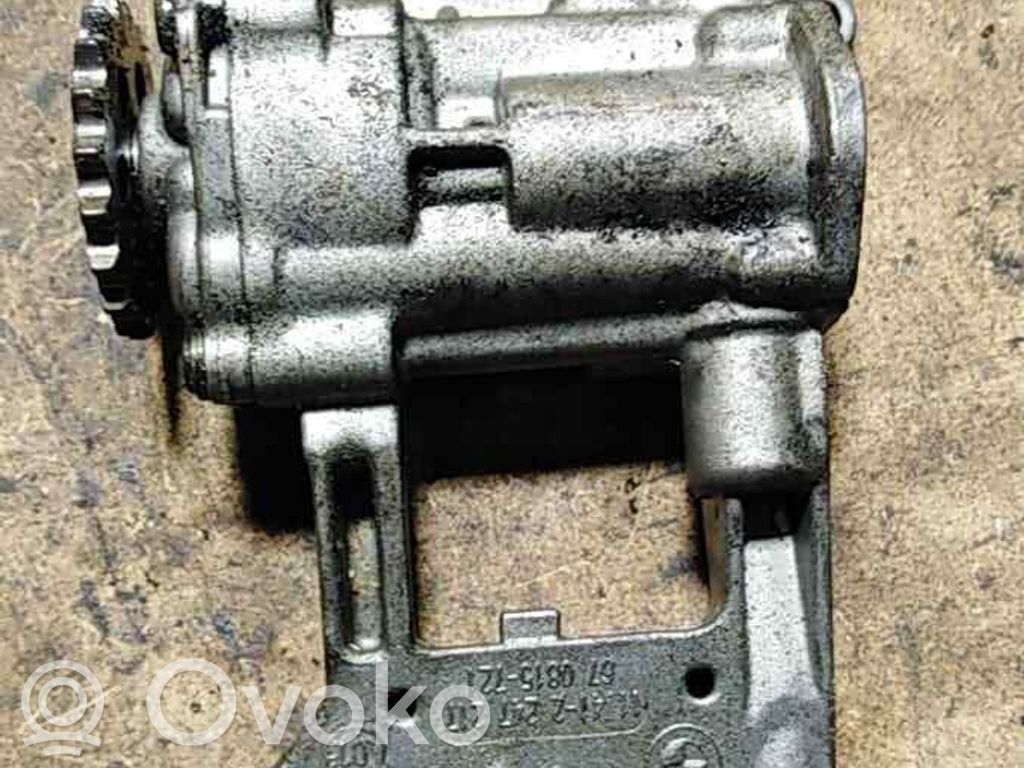Oil pump   2247217