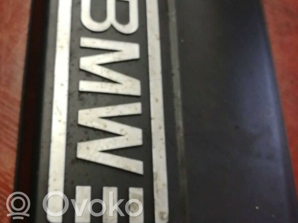 Engine cover (trim)   7530742