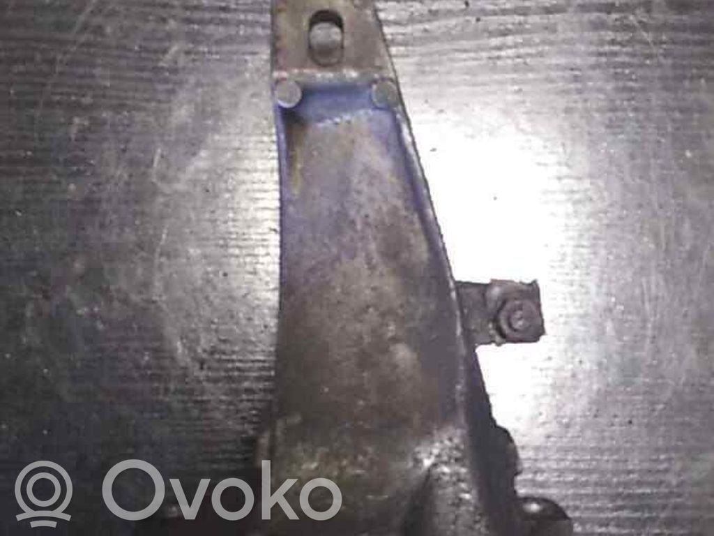 BMW 3 E36 Engine mounting bracket 