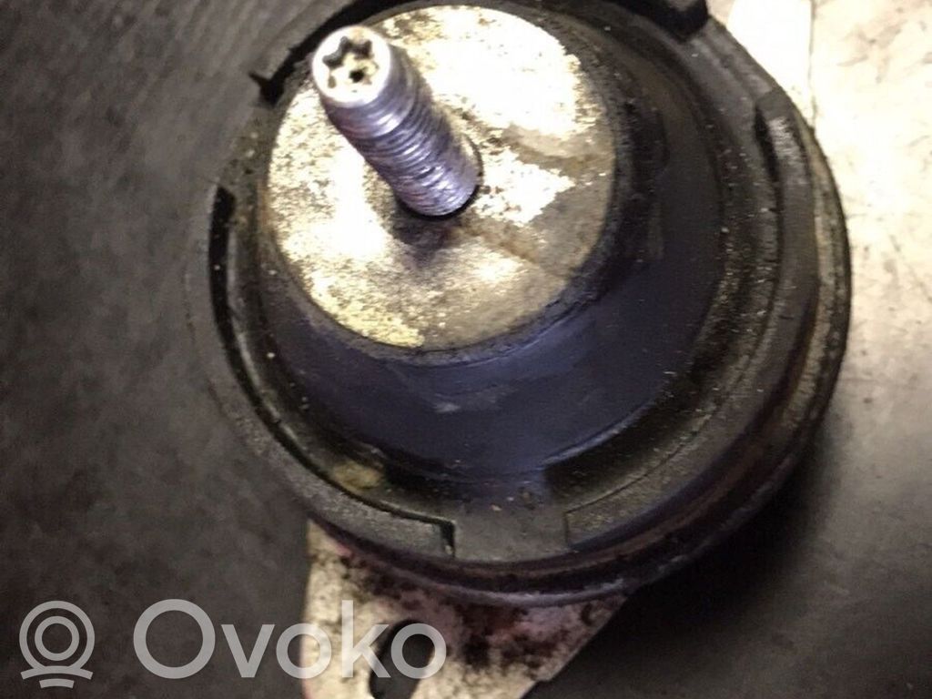 Engine mounting bracket   64130014