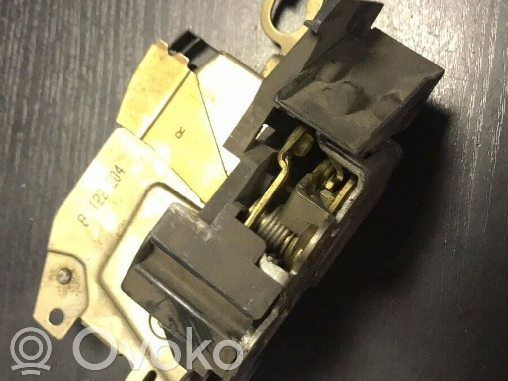 BMW 3 E36 Front door lock 