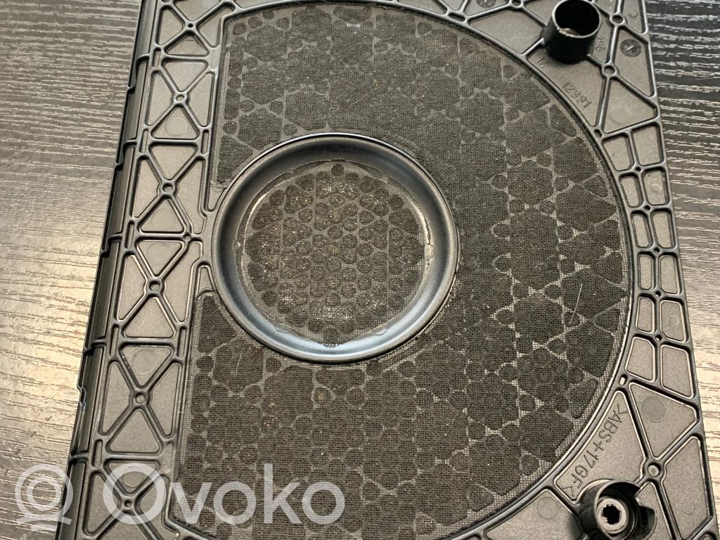 BMW 5 E60 E61 Subwoofera reste/apdare 