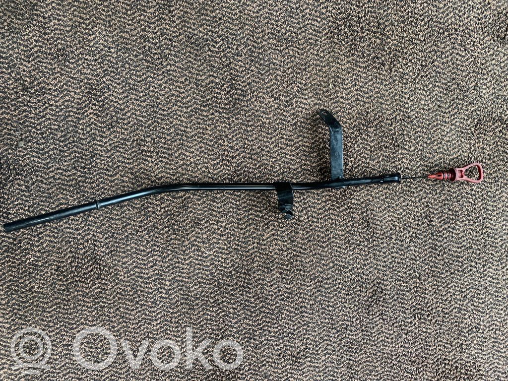 Oil level dip stick   7793023