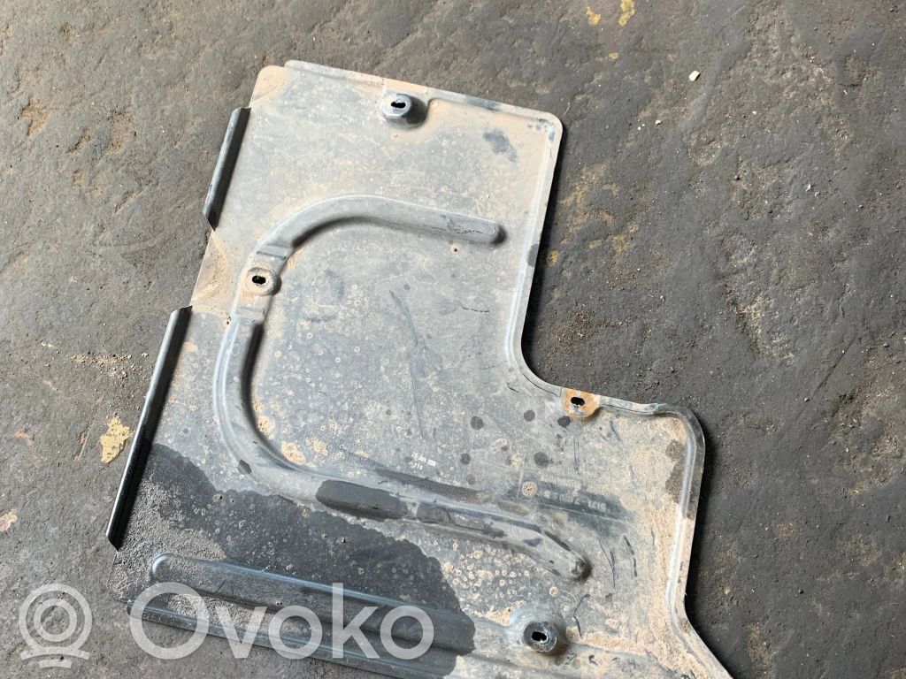 BMW 7 E65 E66 Alustan takasuoja välipohja 
