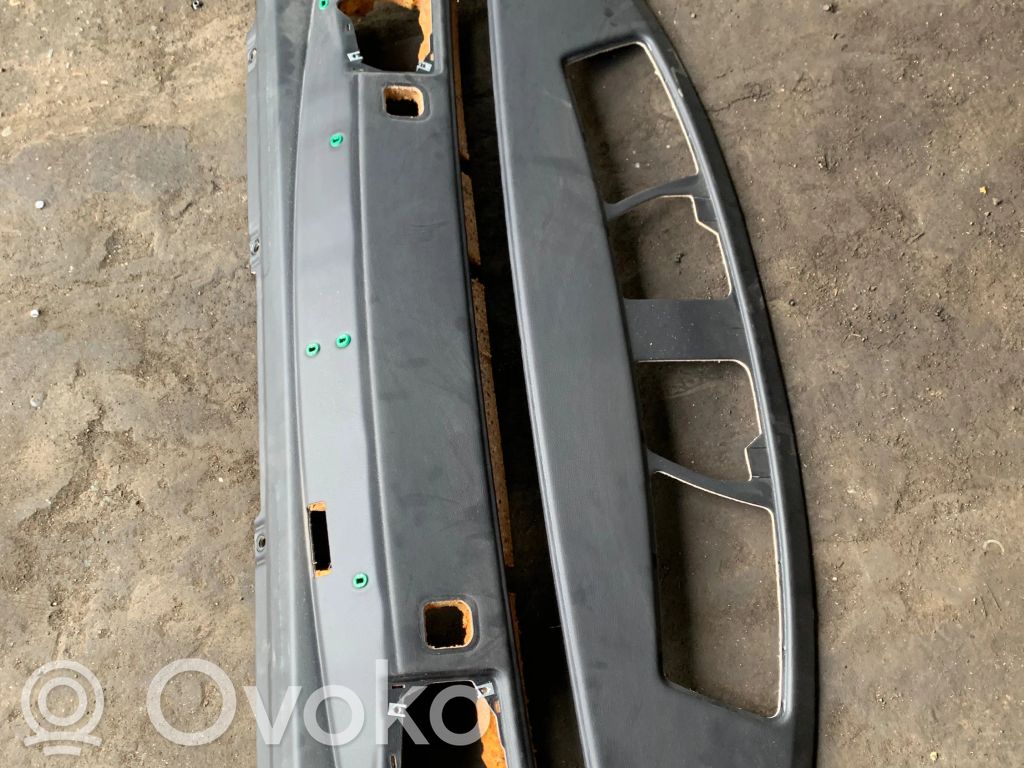 BMW 7 E65 E66 Aizmugurējā palodze 