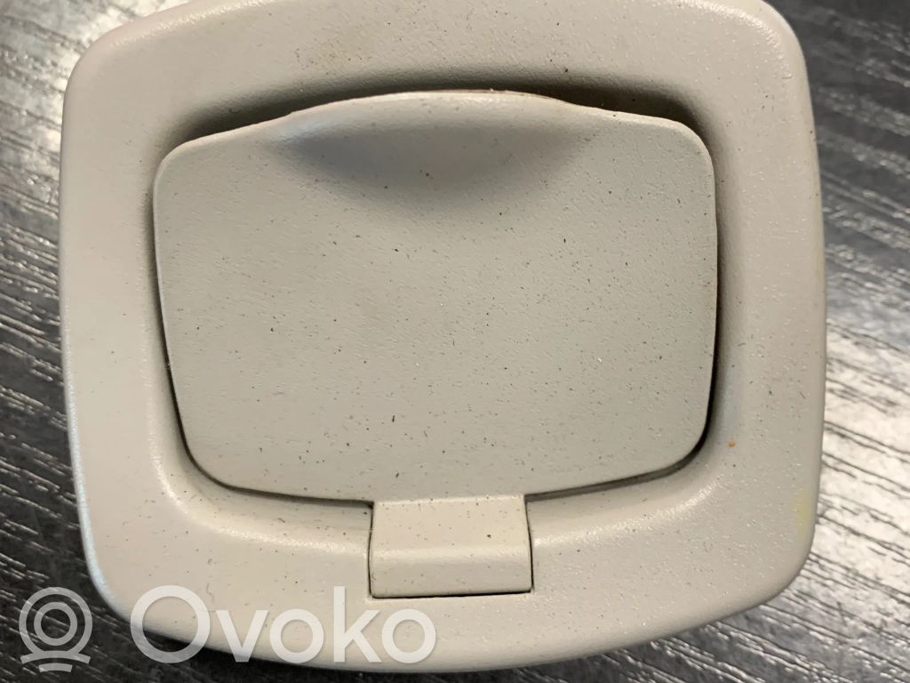 BMW 3 E90 E91 Tinklo tvirtinimo laikiklis (lubose) 
