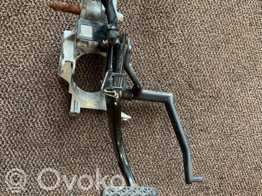 BMW 5 E39 Pedal assembly 