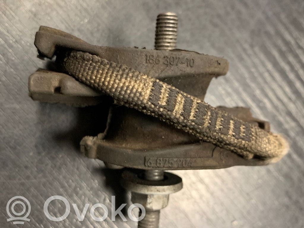 Gearbox mount   6875904,5796617