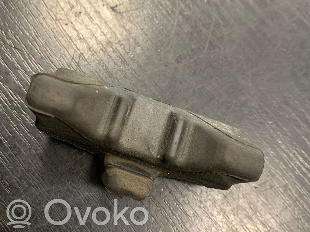 BMW 5 E60 E61 Radiator mount bracket 
