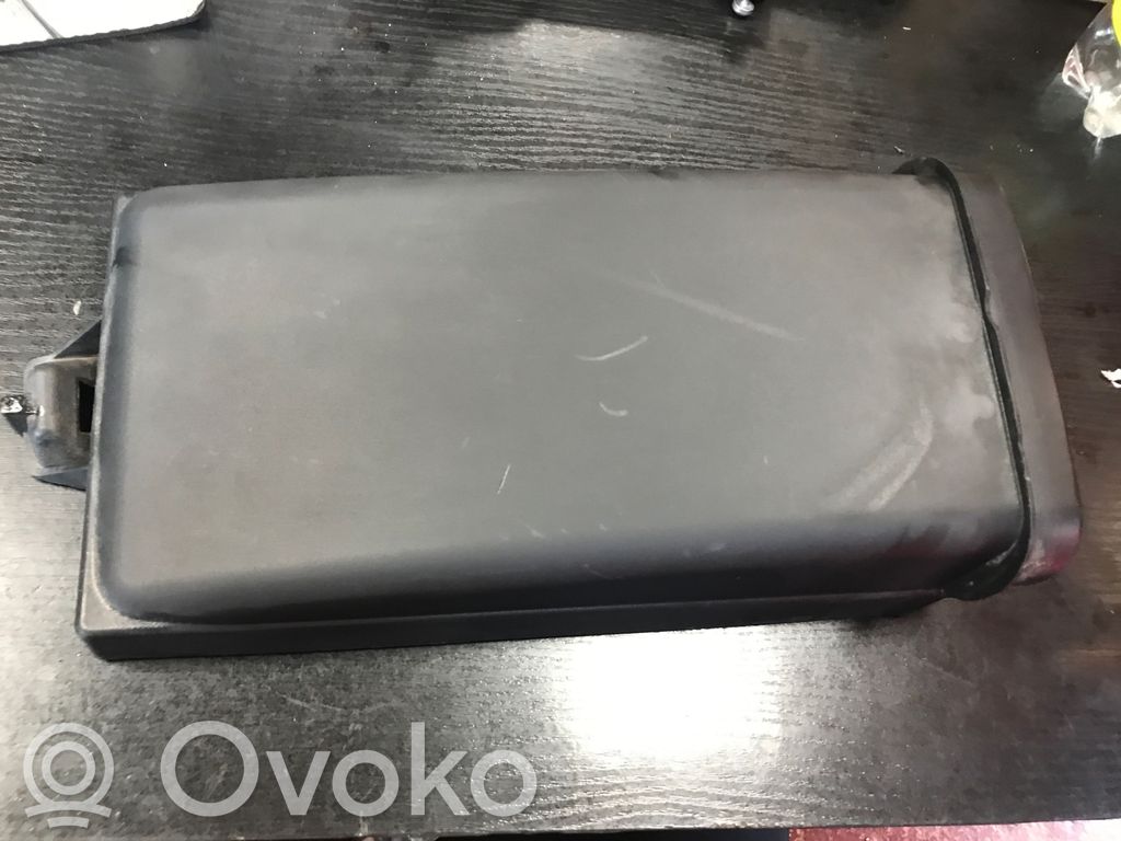 BMW 7 E65 E66 Salono oro mazgo plastikinis korpusas 