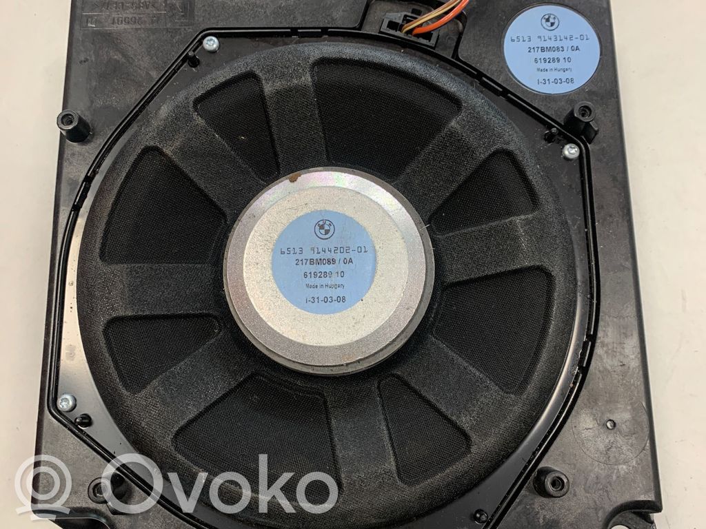 BMW 5 E60 E61 Subwoofer speaker 