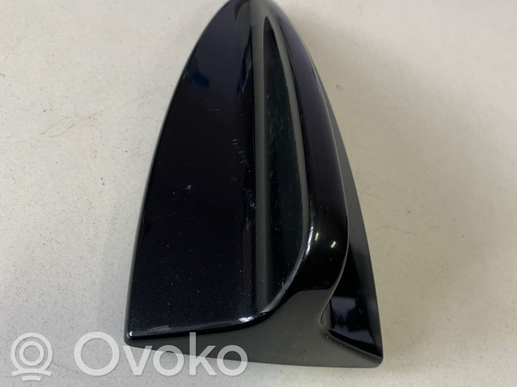 BMW X1 E84 Stogo (GPS) antenos dangtelis 