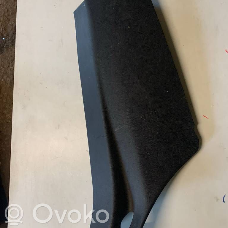 BMW 2 F46 Otros repuestos del interior 