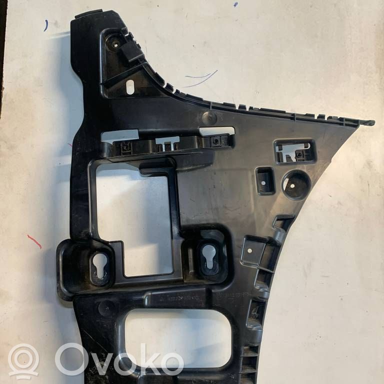 BMW 2 F46 Soporte de montaje del parachoques trasero 