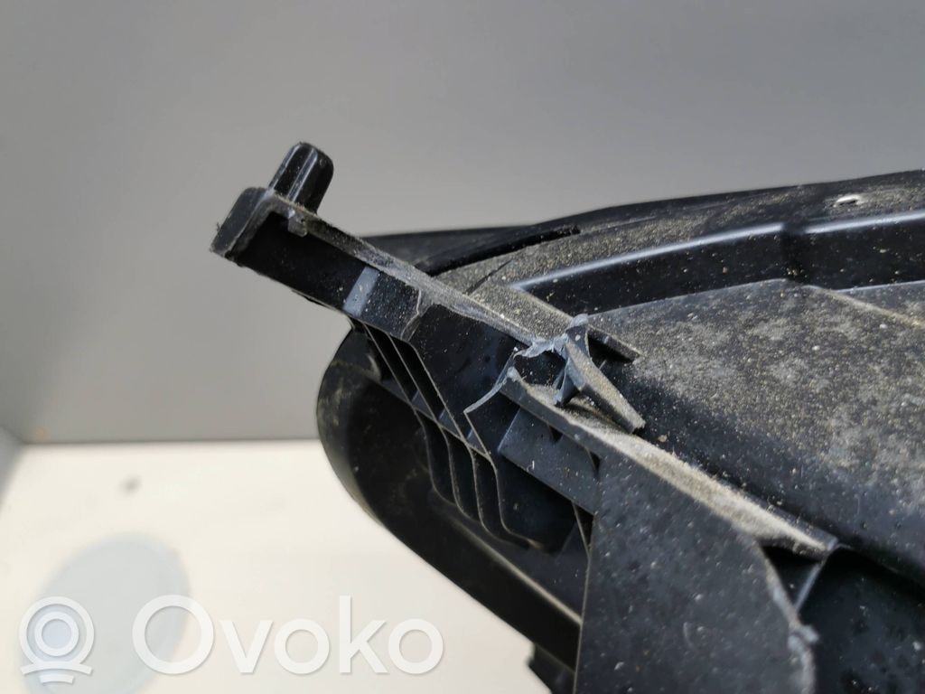Tesla Model Y Scheinwerfer 