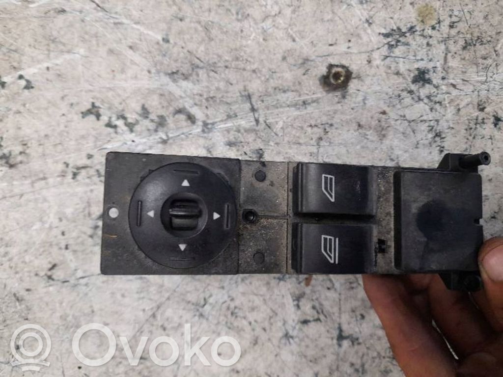 Ford Focus C-MAX Electric window control switch 