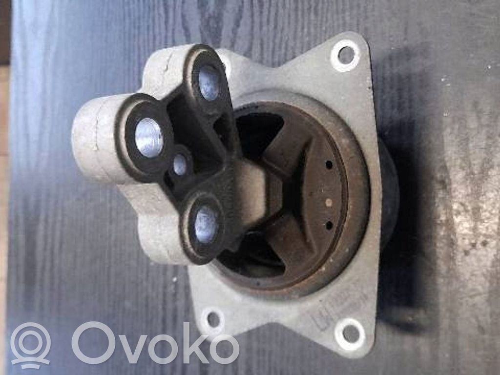 Opel Vectra B Engine mount bracket 