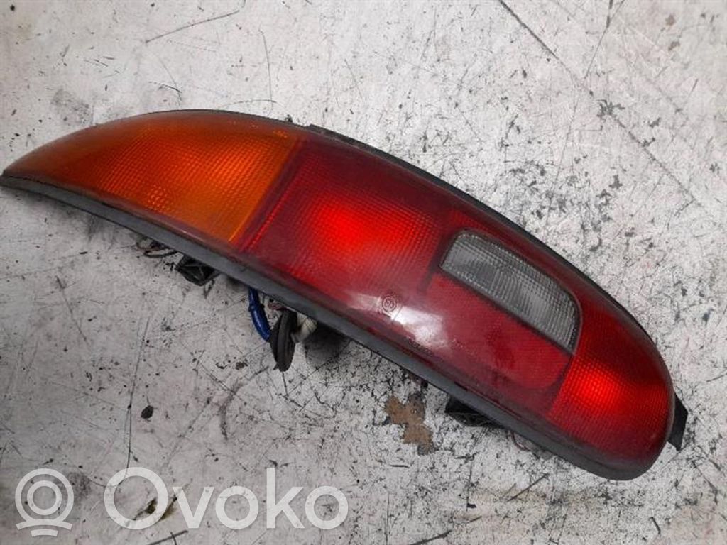 Mazda MX-3 Galinis žibintas kėbule 