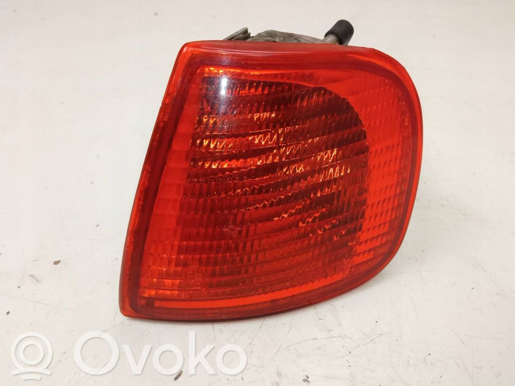 Volkswagen Polo III 6N 6N2 6NF Kierunkowskaz przedni 