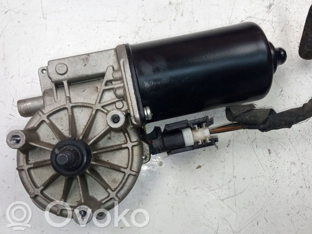 Wischermotor   67638360603