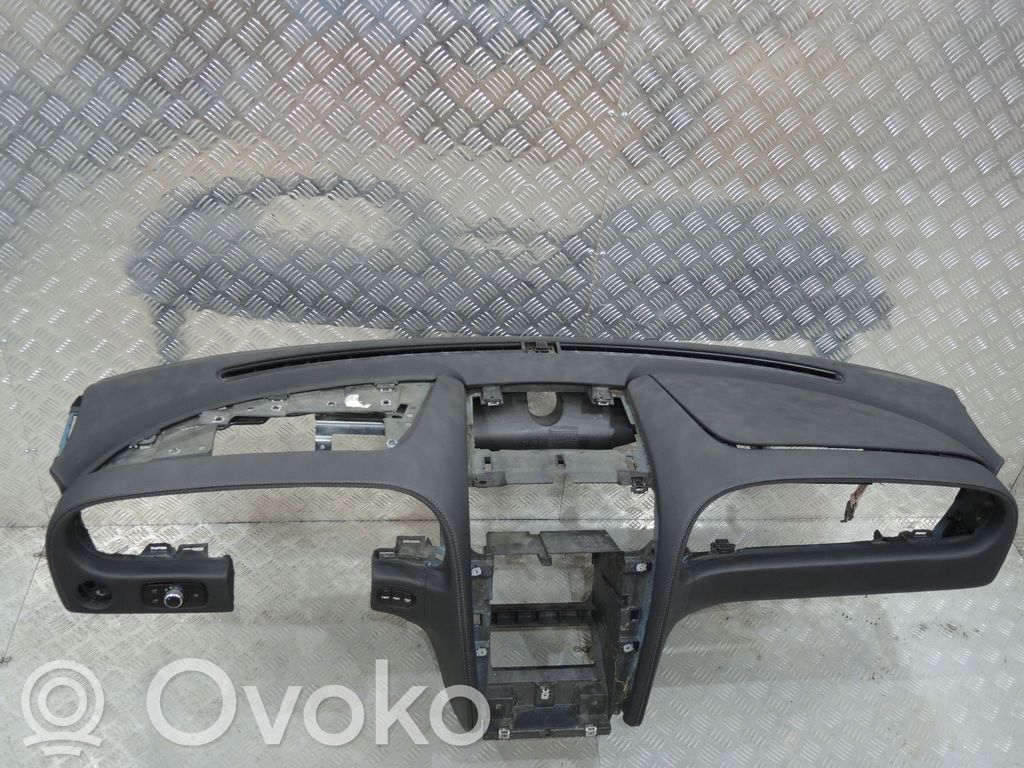 Panel de instrumentos   DESKA1