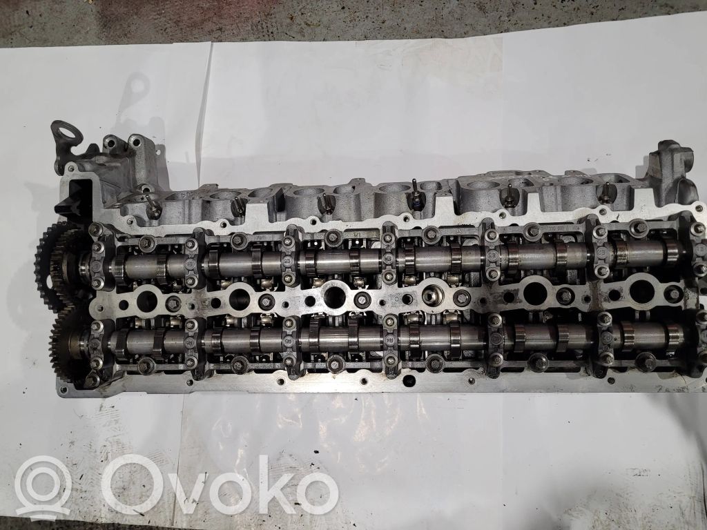 Engine head   8514145