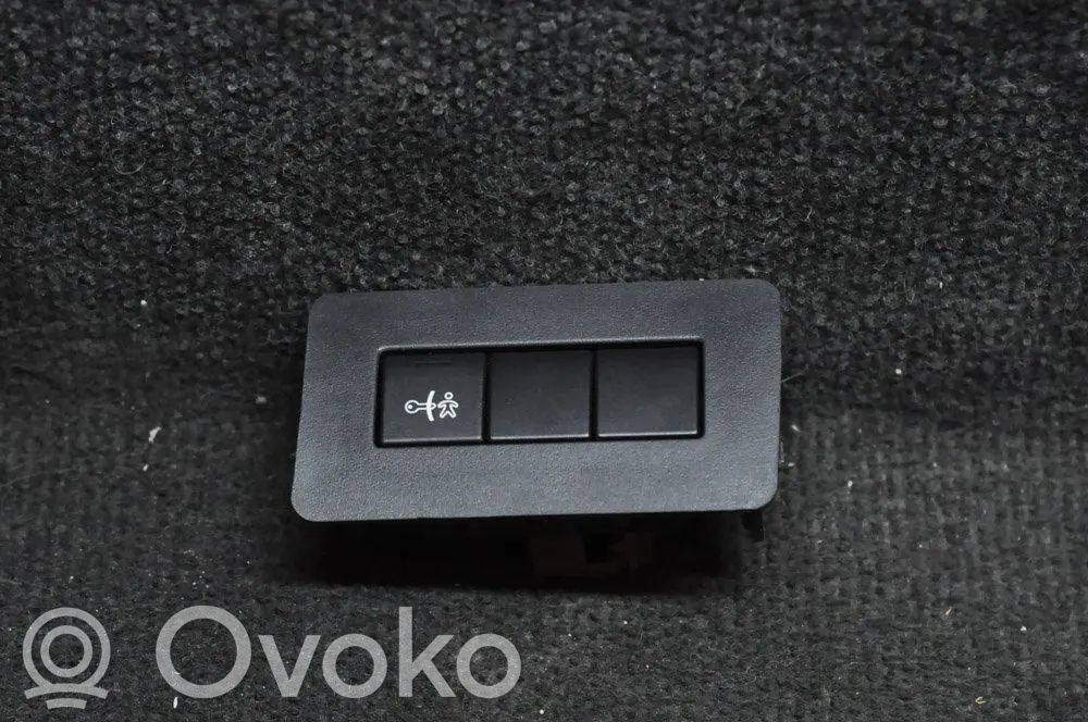 Citroen C3 Botón interruptor de bloqueo de puertas 