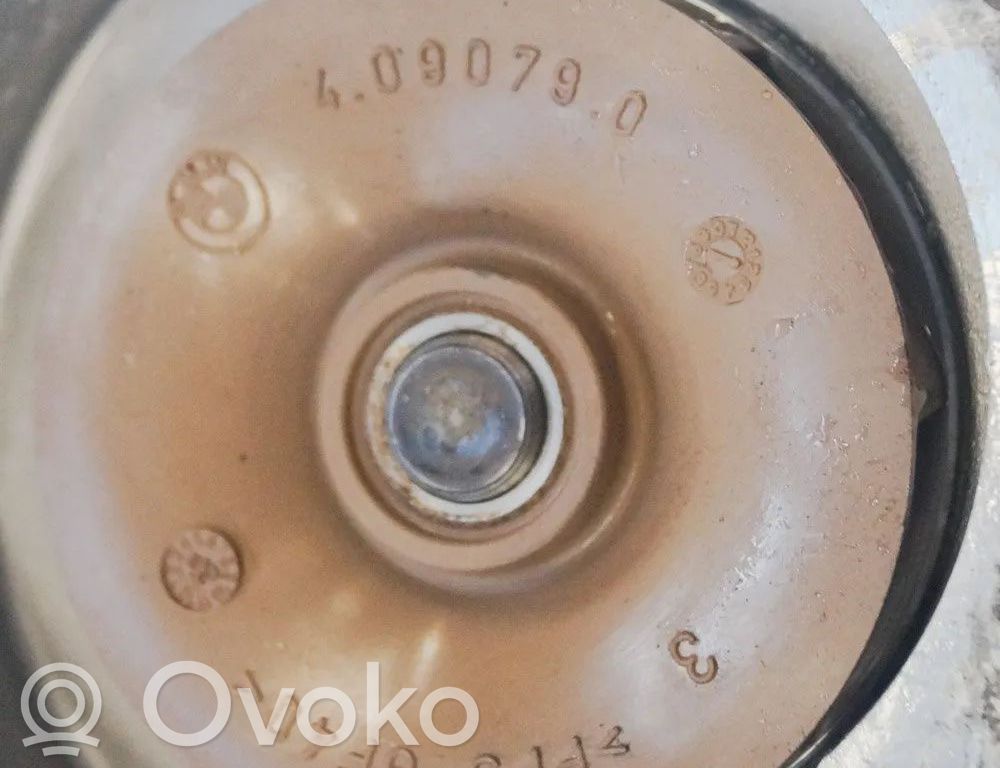 Pompe de circulation d'eau   4090790
