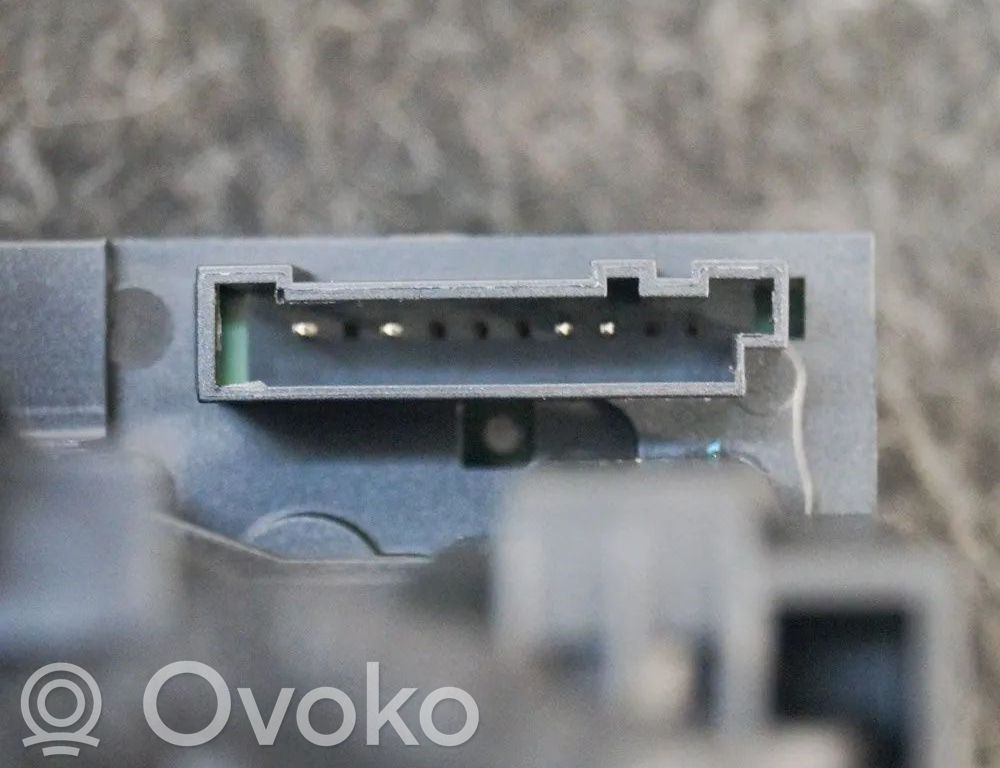 BMW 5 G30 G31 G38 Lewarek zmiany biegów / górny 